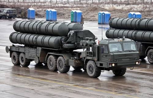 Crimea, Putin invia gli S-400