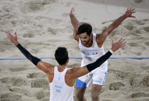 Olimpiadi, beach volley: Lupo dal tumore sconfitto alla finale per l'oro