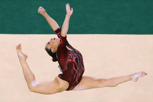 Lacrime Ferrari, ferma alla medaglia di legno