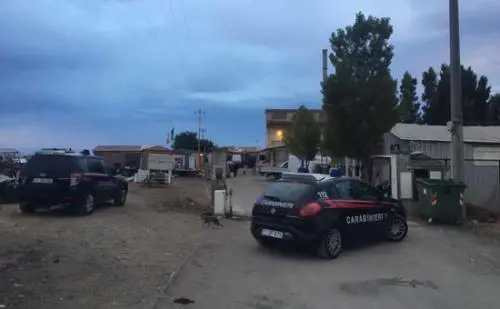 Marijuana, gioielli, Rolex e auto rubate al campo rom sardo