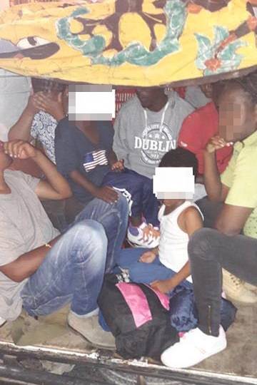 Ventimiglia arrestato "No border": trasportava 8 eritrei in Francia