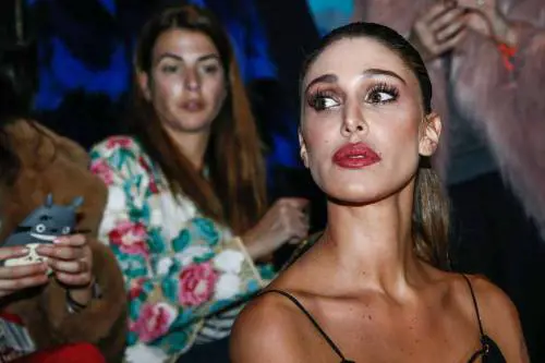 Belen Rodriguez, diva supersexy e mamma tenera
