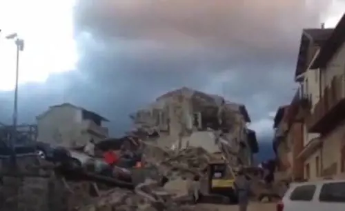 Terremoto, ecco com'è ridotta Amatrice