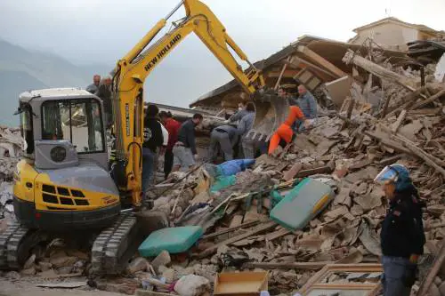 Terremoto, false residenze per ottenere i fondi: 120 indagati