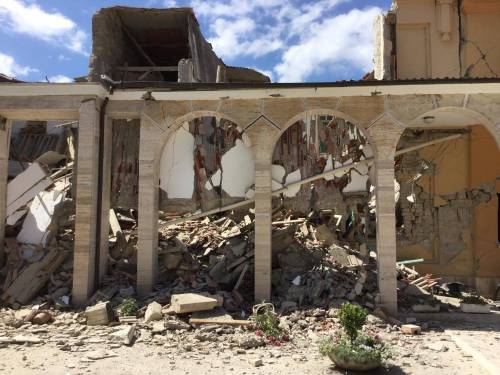 Amatrice, distrutto un edificio religioso