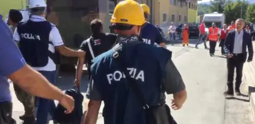 Il racconto degli agenti che hanno fermato lo sciacallo di Amatrice