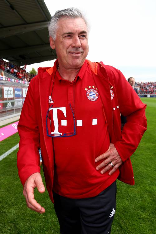 La sfida di Carlo Magno: trionfare in Bundesliga per un "poker" da sogno