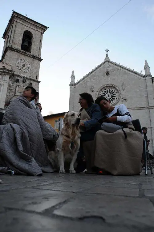 Meno bella, ma sicura. La lezione di Norcia, dove le case resistono