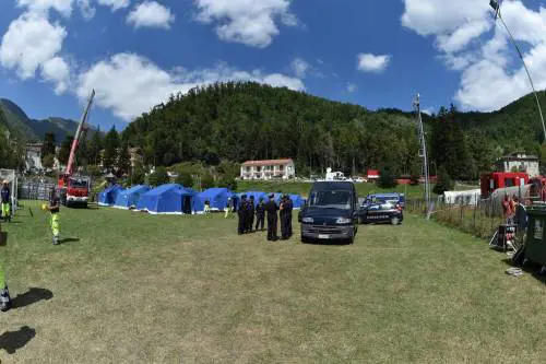 Ma nel dolore pure il conforto è ormai laico