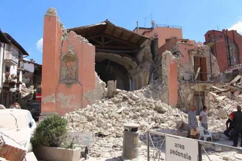 Coldiretti: "Amatrice, 90% delle stalle sono state danneggiate"