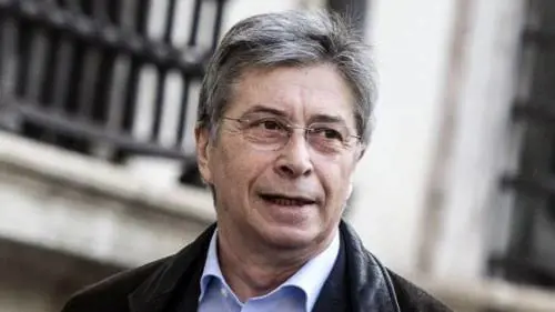 Strappo di Errani, il Pd perde un altro pezzo