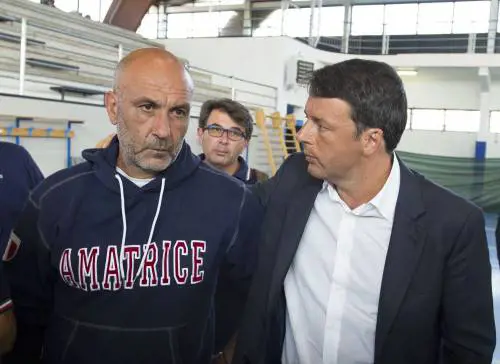 Amatrice, il sindaco Pirozzi: "Dovrebbero darmi l'Oscar, ciò che ho fatto si è rivelato un miracolo"