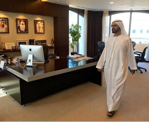 Dubai, lo sceicco scopre i funzionari fannulloni e li licenzia