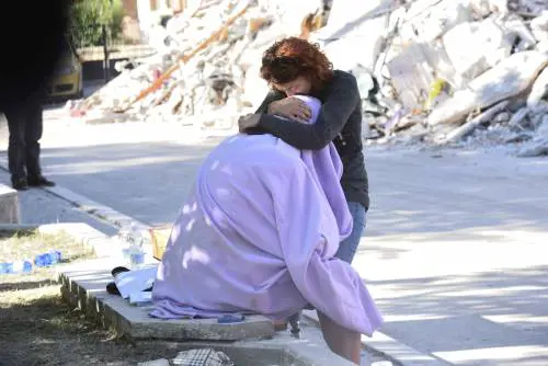 Terremoto, ecco le colpe della politica