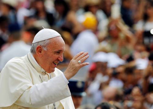 Papa Francesco si occuperà dei migranti. Creato un apposito dicastero