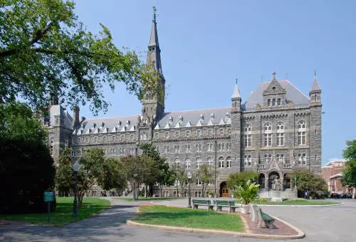 "I miei studenti neri prendono voti più bassi": licenziata dalla Georgetown