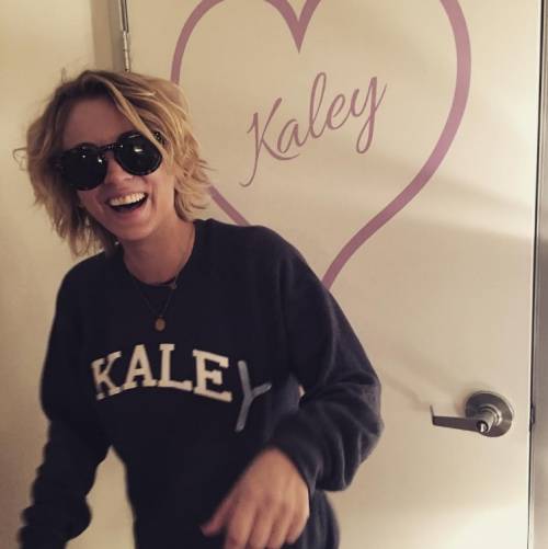 Foto Kaley Cuoco Topless Su Snapchat Ilgiornale It