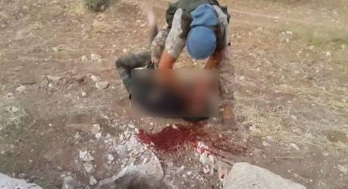 Ribelli sostenuti da Usa decapitano soldati siriani