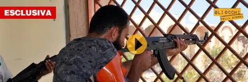 REPORTAGE | Tank, cecchini e kamikaze: la battaglia continua