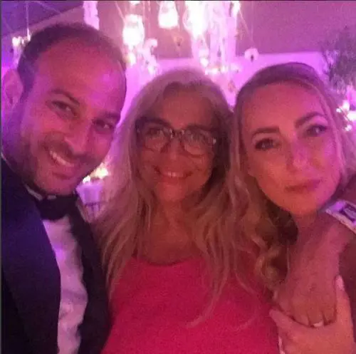 Mara Venier alle nozze di Cristel Carrisi e Davor Luksic