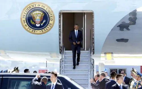 Obama umiliato al G20. Trump: "Sarei andato via"