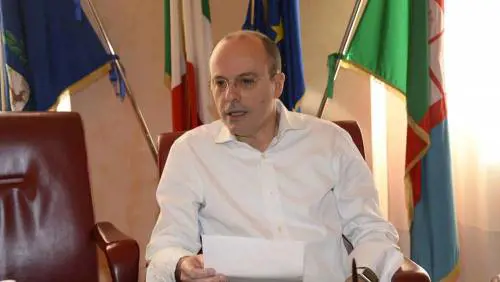 Imperia, nubi all'orizzonte per il sindaco Capacci