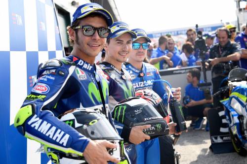 MotoGp Misano, Lorenzo pole. Ma Valentino Rossi è secondo