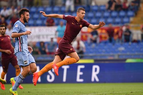 Roma, furto nella villa di Dzeko: la moglie e le figlie erano in casa