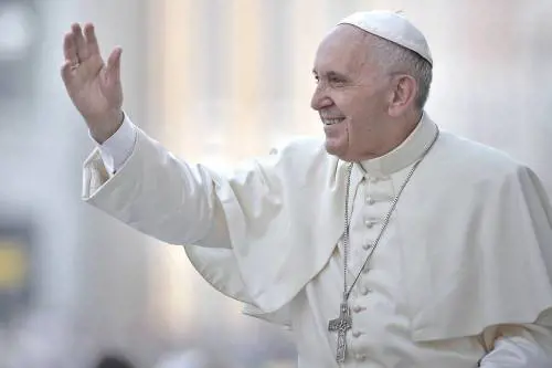 L'appello dei vegani al Papa: "Non mangiate carne il 20 settembre"