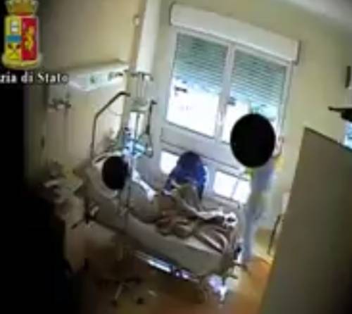 Rimini, addetta alle pulizie rubava i soldi ai malati in ospedale: arrestata