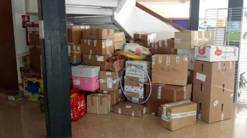 Così il Pd regala ai migranti i beni raccolti per i terremotati
