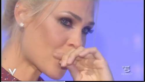 Ilary Blasi piange a Verissimo insieme a Silvia Toffanin