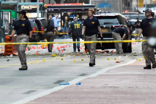 Due bombe a New York. Torna l'incubo attentati