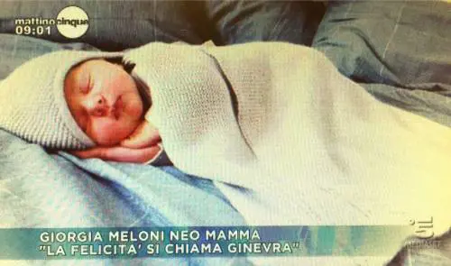 Giorgia Meloni presenta la figlia Ginevra