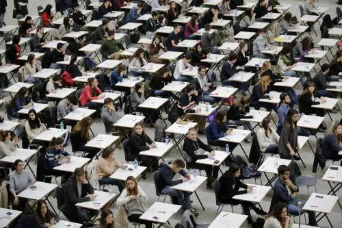 La capitale dei proletari in toga: "Meglio poveri che emigrati al Nord"