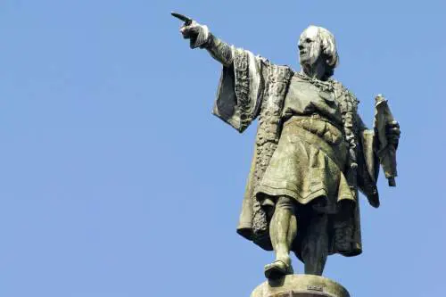 Città spagnola cancella il giorno di Colombo: "Fu un genocida"