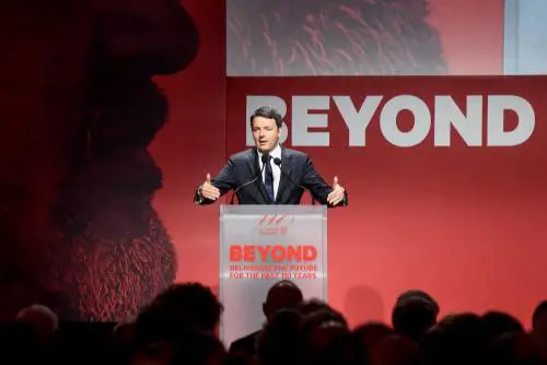 Renzi rilancia il ponte sullo Stretto: "Crea centomila posti di lavoro"