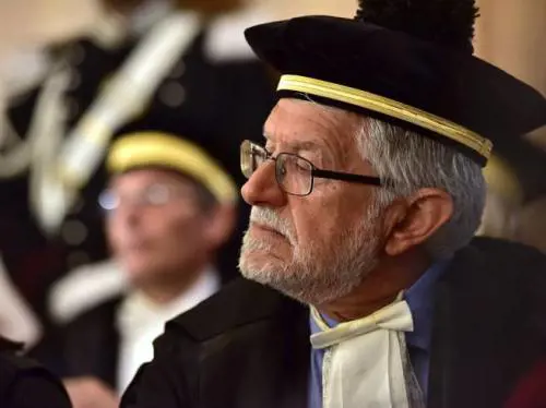 Ora pure Tutino si tira indietro. Non sarà assessore della Raggi