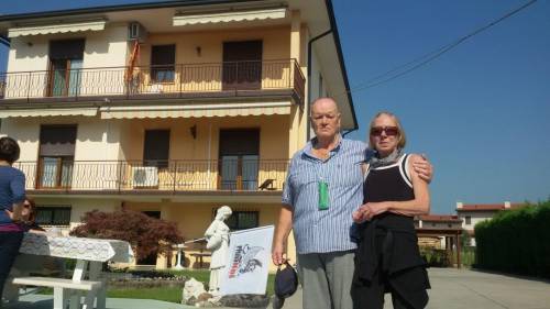 Vivere con gli immigrati fa male alla salute, lo dice perfino il medico