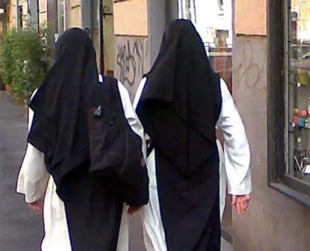 "Il nostro amore non è l'eccezione. Nei conventi ci sono tante storie clandestine"