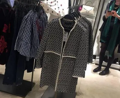 Questo cappotto sta letteralmente facendo impazzire tutti