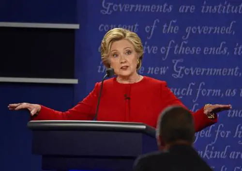 Guai per la Clinton Foundation