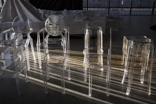 Nuku veste di arte maori il design di Kartell