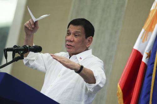 Filippine, Duterte: "Sterminerò i drogati come fece Hitler con gli ebrei"