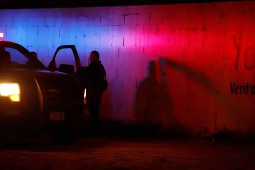 Poliziotti sul luogo di un omicidio a Ciudad Juarez