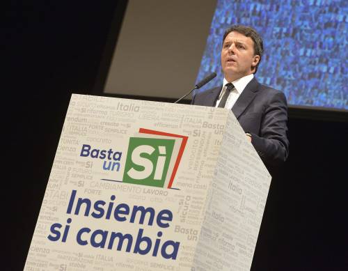 Renzi adesso attacca la Raggi: "I rifiuti li dà a Mafia Capitale"