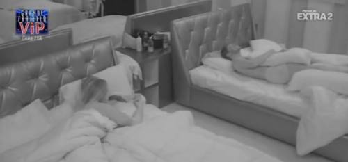 Gf Vip, tentativo di irruzione nella casa