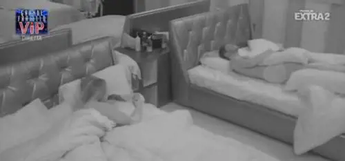 Gf Vip, tentativo di irruzione nella casa
