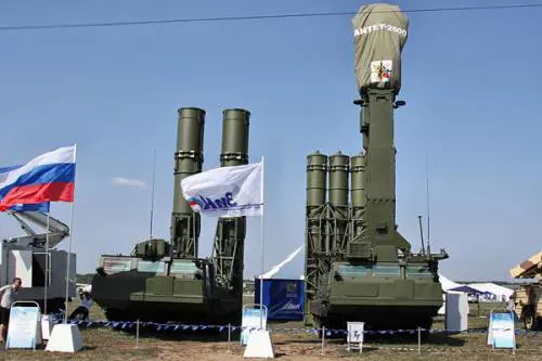 Siria, schierati gli S300 VM: Putin impone nuova no fly zone