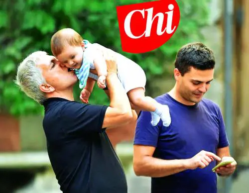 Ecco le foto di Vendola che gioca col figlio Tobia